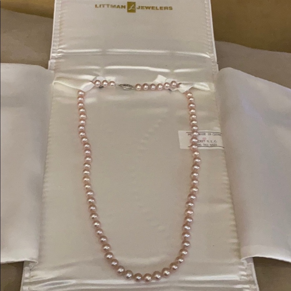 Littman Jewelers Pink Pearl Necklace